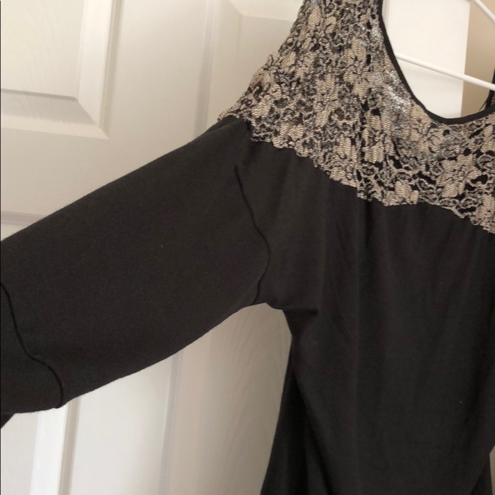 Top - Picture 8 of 8